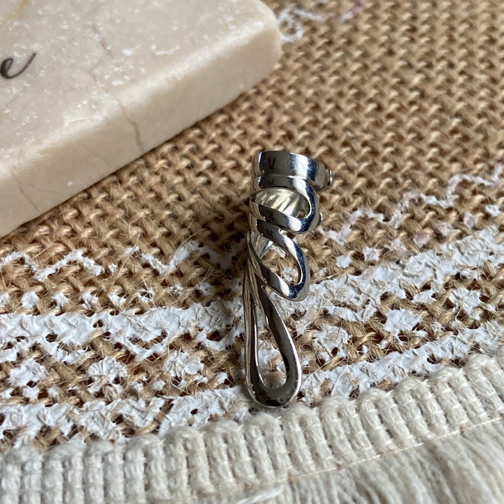 Silver ear cuff - Picture 3 of 4